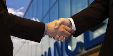 Bank Pekao finalizuje transakcję nabycia udziałów Tpay. Nowa współpraca na rynku e-commerce