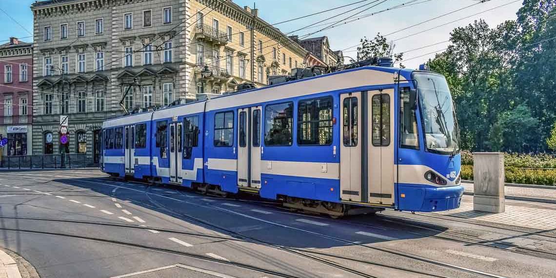 Biletomaty w Krakowie znowu przyjmują płatności kartą płatniczą. Awaria po stronie agenta rozliczeniowego