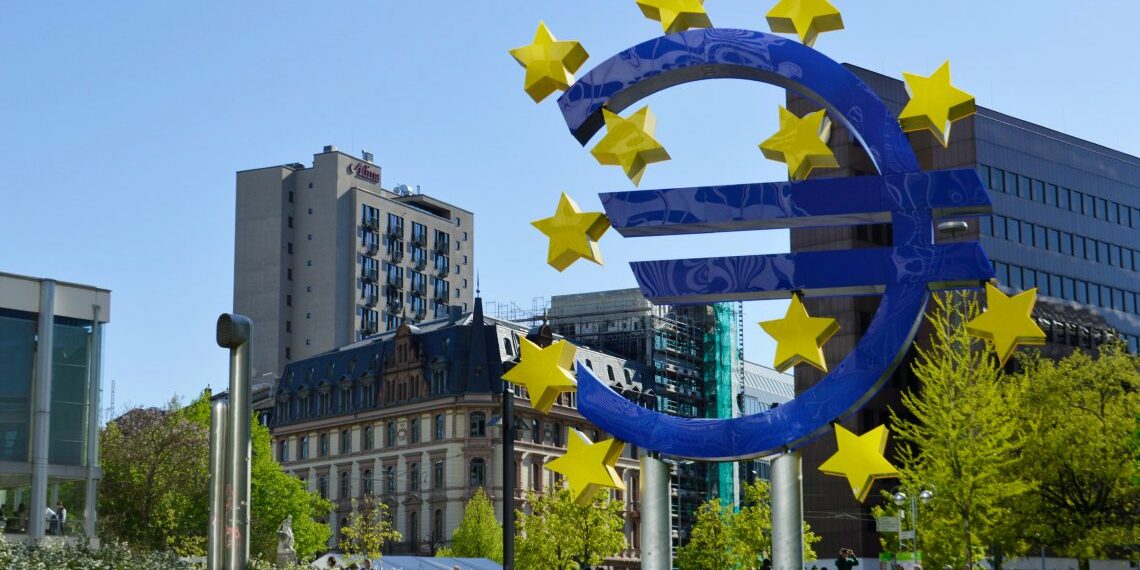 Przelew natychmiastowy w euro w 10 sekund. Nowe regulacje Parlamentu Europejskiego