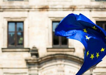 EBC wysyła ostrzeżenie do banków: outsourcing zadań wymaga rzetelnej oceny ryzyka